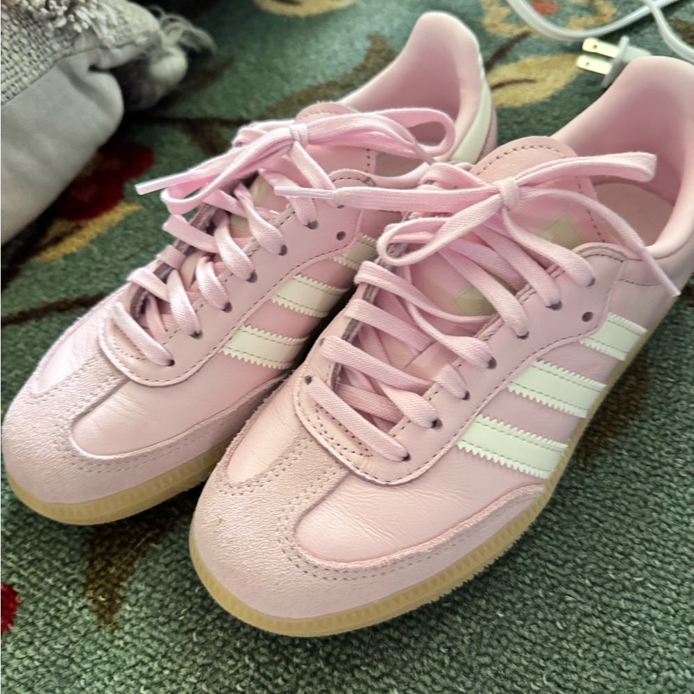 Adidas Women's Light Pink Sneakers